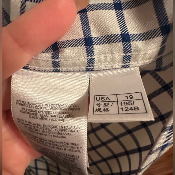 Brooks Brothers blue and white Button down. Neck size 19. Sleeve length 37. - Picture 3 of 4